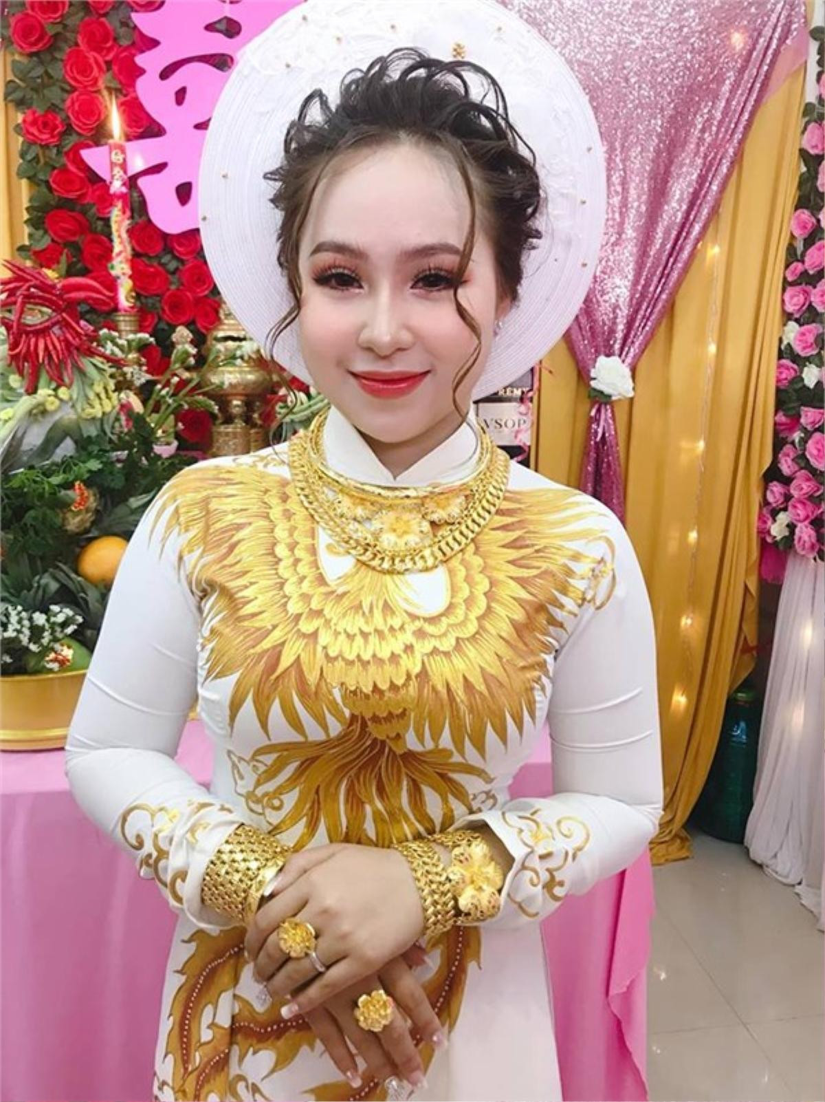 Hàng loạt cô dâu 'số hưởng' và trào lưu 'cưới khủng' tại Việt Nam: Tổ chức trong lâu đài trăm tỷ, sính lễ 200 cây vàng, kéo dài suốt 15 ngày đêm Ảnh 21