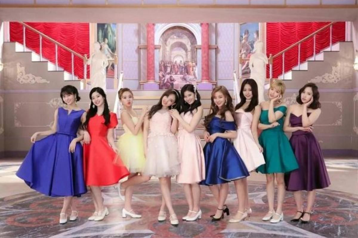 TWICE liên tiếp bị netizen Hàn tố giác là 'đồ đạo nhái' từ đàn chị SNSD: Vì đâu cuộc chiến 'không khoan nhượng' cứ mãi kéo dài? Ảnh 11