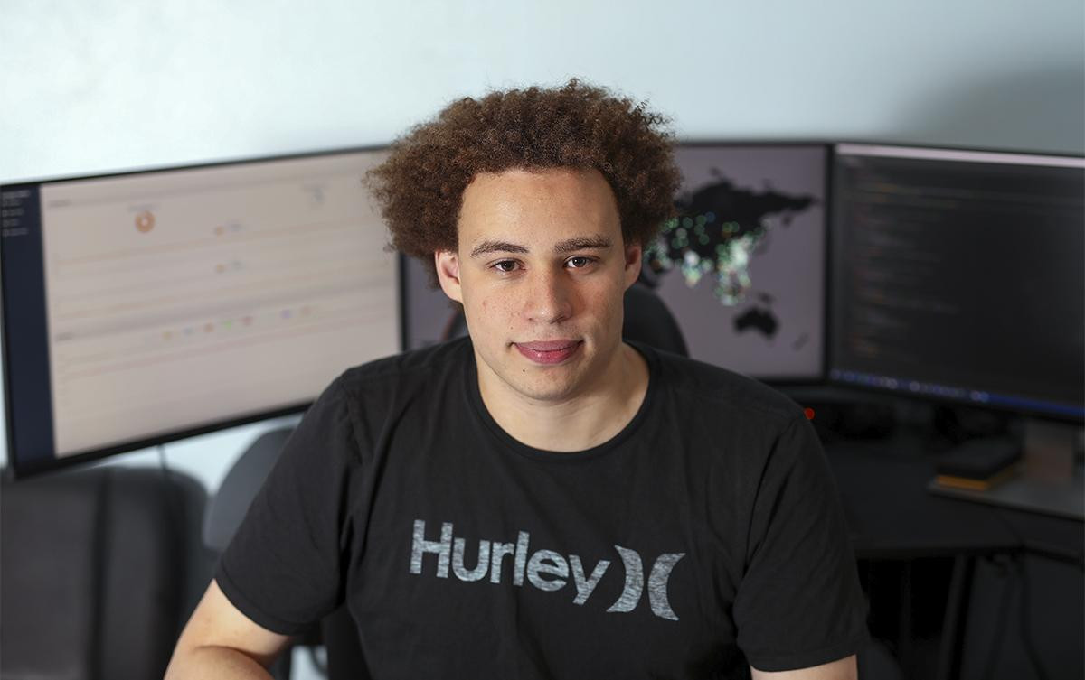 Marcus Hutchins, 'người hùng' chặn đứng mã độc WannaCry bị bắt vì phát tán mã độc ngân hàng Ảnh 1