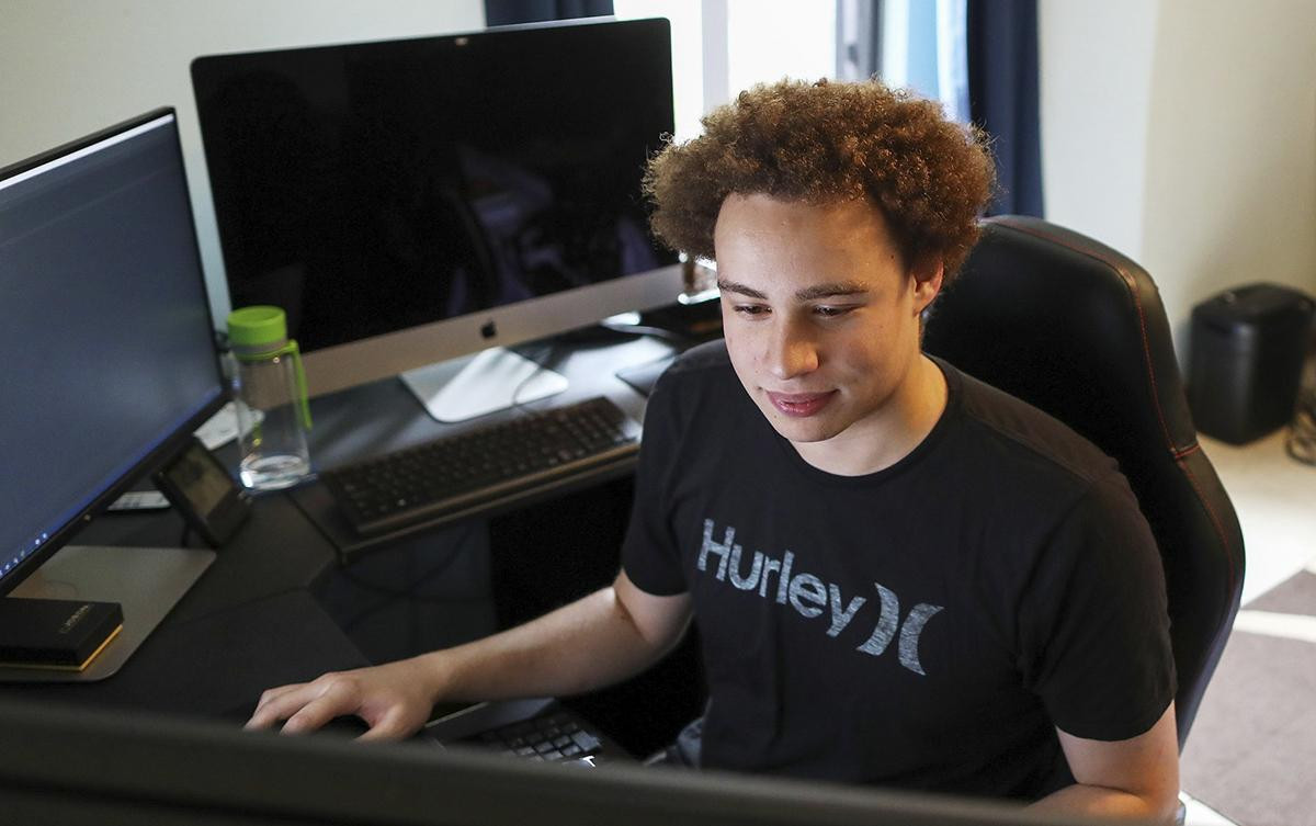 Marcus Hutchins, 'người hùng' chặn đứng mã độc WannaCry bị bắt vì phát tán mã độc ngân hàng Ảnh 2