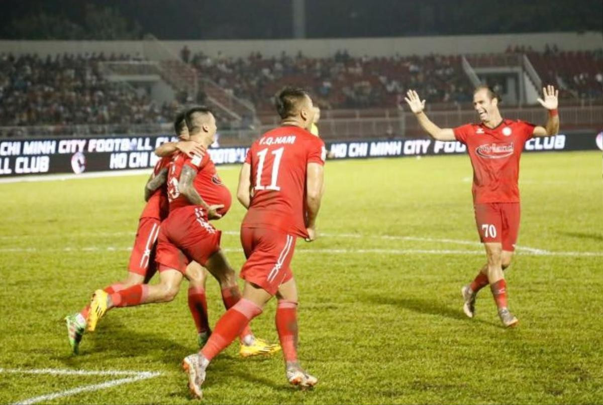 TP.HCM hạ Viettel lên đỉnh V.League: Ngả mũ trước ông Chung! Ảnh 1