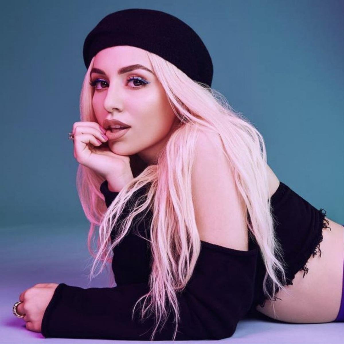 Bảng xếp hạng các nghệ sĩ nữ kĩ thuật số toàn cầu: Ariana Grande và Lady Gaga ngậm ngùi xếp sau Billie Eilish Ảnh 5