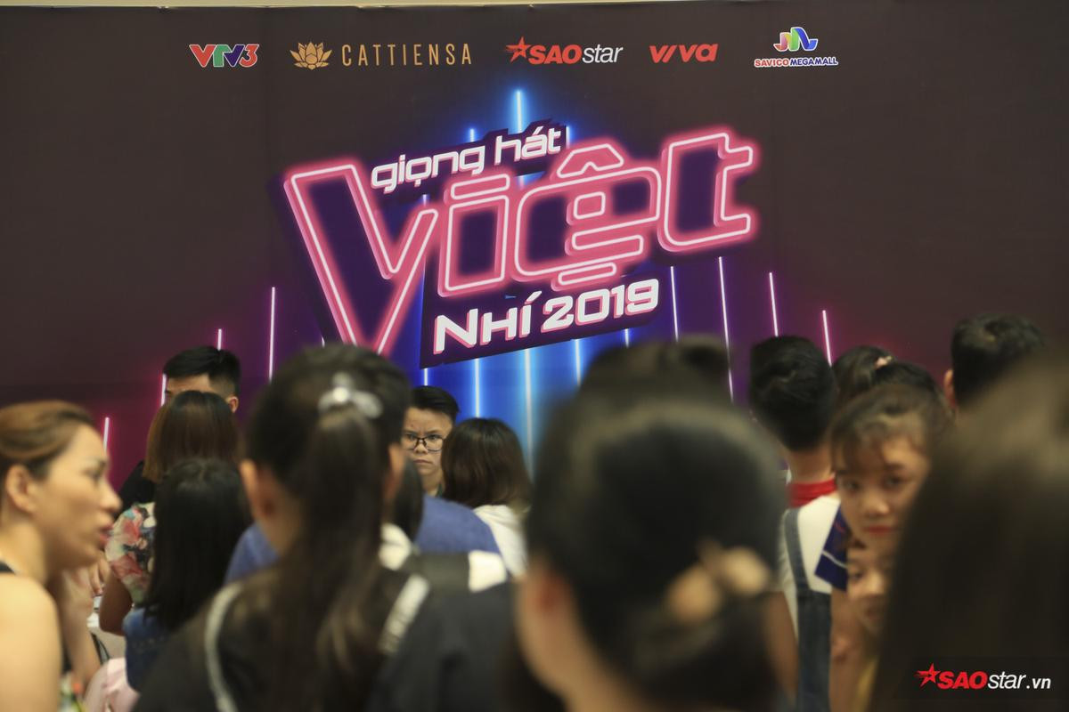 Ngày thứ 2 tuyển sinh The Voice Kids 2019 miền Bắc: Sức nóng vẫn chưa hề 'giảm nhiệt' Ảnh 4