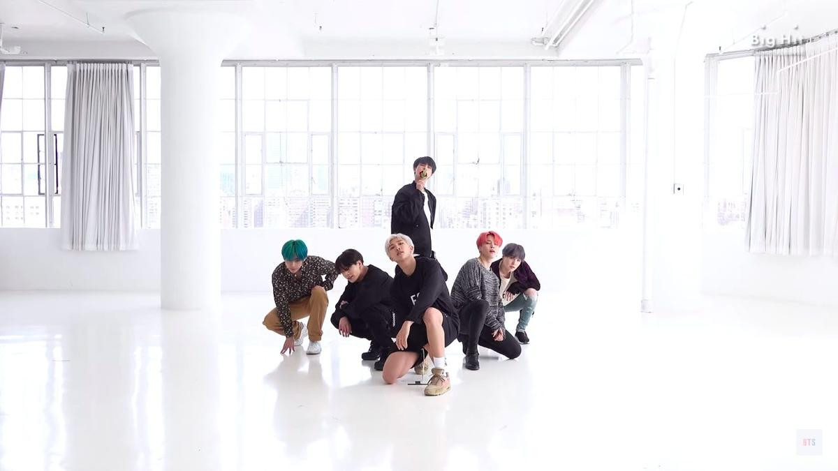 Đã có phiên bản dance practice của 'Boy With Luv': BTS đáng yêu khỏi bàn cãi! Ảnh 1