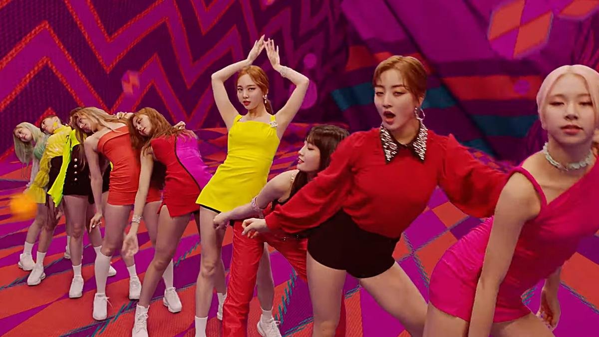 Twice xuất hiện đầy mạnh mẽ, táo bạo hơn với MV comeback 'Fancy' Ảnh 4