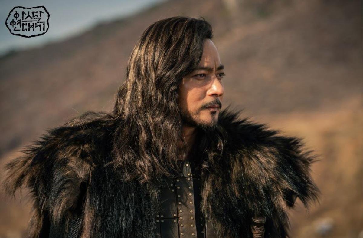 'Arthdal Chronicles': Cô thổ dân Kim Ji Won xinh đẹp, được cả Song Joong Ki và Jang Dong Gun yêu thương Ảnh 2