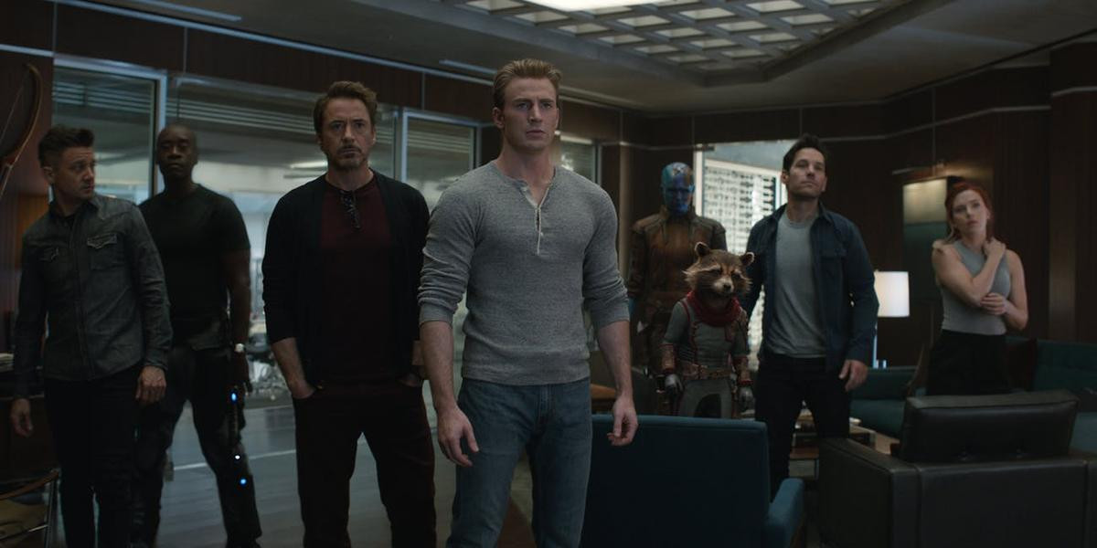 Giới phê bình nhận xét 'Avengers: Endgame': 'Lá thư tình' gửi tặng đại gia đình fan Marvel Ảnh 5