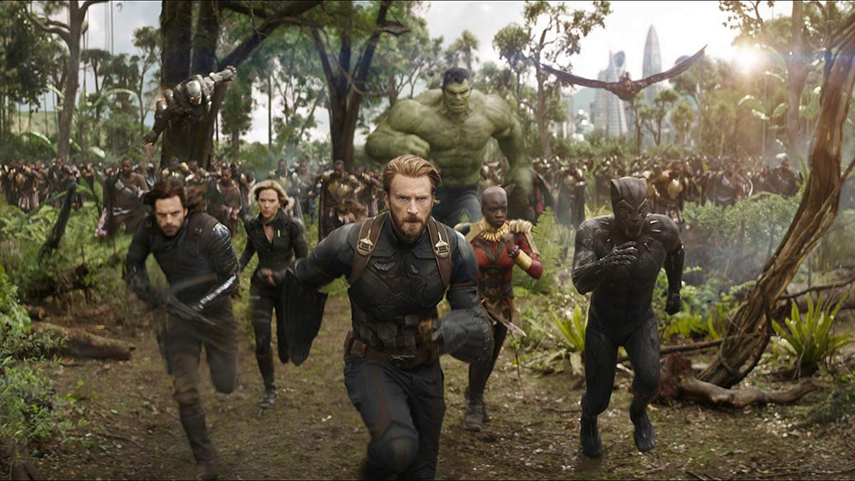 Avengers: Endgame: Xứng đáng với 3 giờ chiếu và những tràng pháo tay không ngớt Ảnh 2