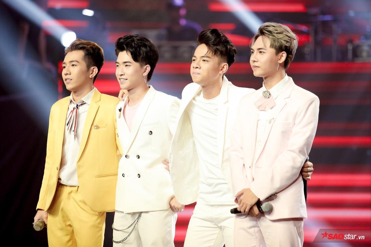 Tiết mục Giấu mặt The Voice 2019 của DOMINIX và Bo Bắp tiếp tục 'gây bão' trên Youtube cán mốc hơn 2 triệu view Ảnh 3