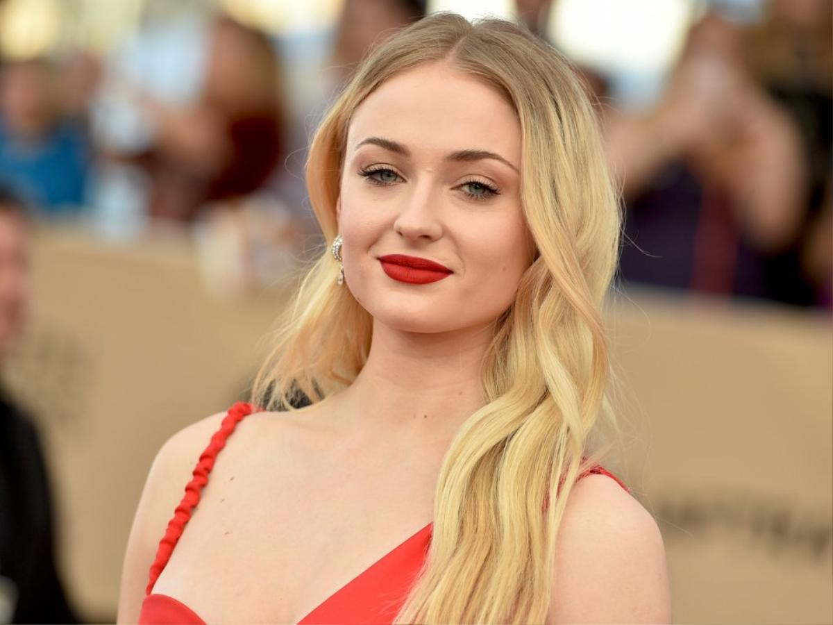 10 sự thật thú vị về Sophie Turner - Lãnh chúa Sansa của ‘Game Of Thrones’ Ảnh 5