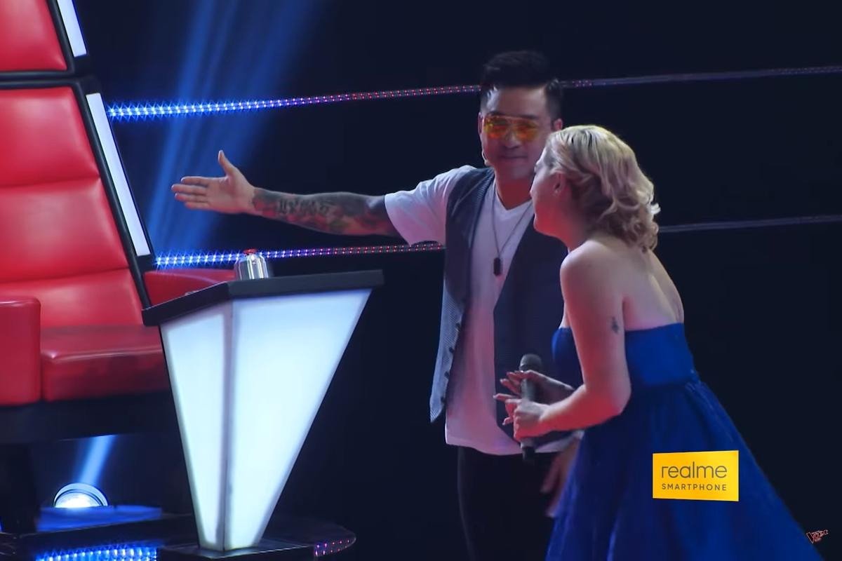 The Voice 2019: Ella Beth - Cô gái nước ngoài hát Hương Ngọc Lan khiến Hồ Hoài Anh và Thanh Hà 'mâu thuẫn' Ảnh 8