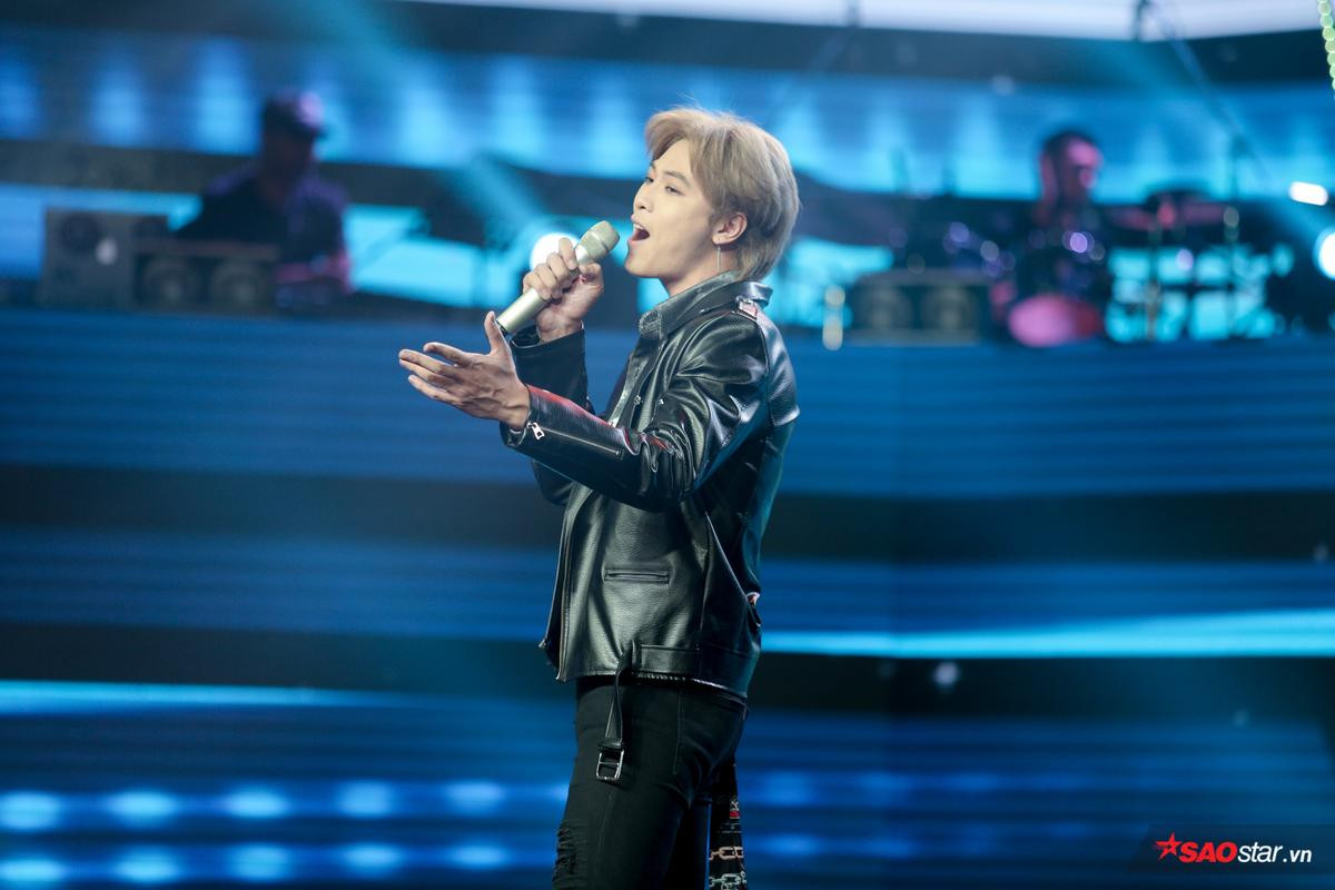 Zunni Hoàng Tùng Anh: Chàng trai 'liều' từ chạy vặt cho đoàn phim đến 'nút chọn phút 89' tại The Voice 2019 Ảnh 2