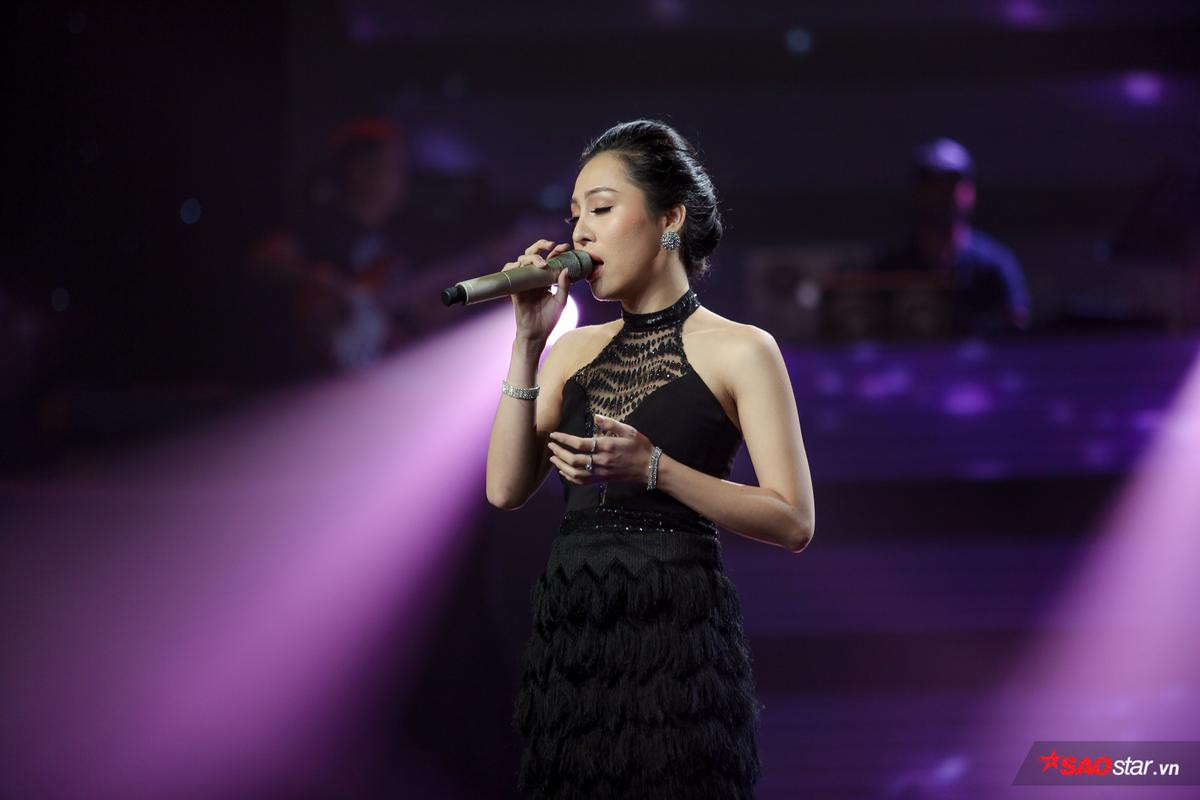 The Voice 2019: Single-mom Minh Nguyệt hát 'Dù chỉ là' đầy cảm xúc khiến HLV Thanh Hà 'nhượng bộ' trước HLV Tuấn Ngọc Ảnh 2