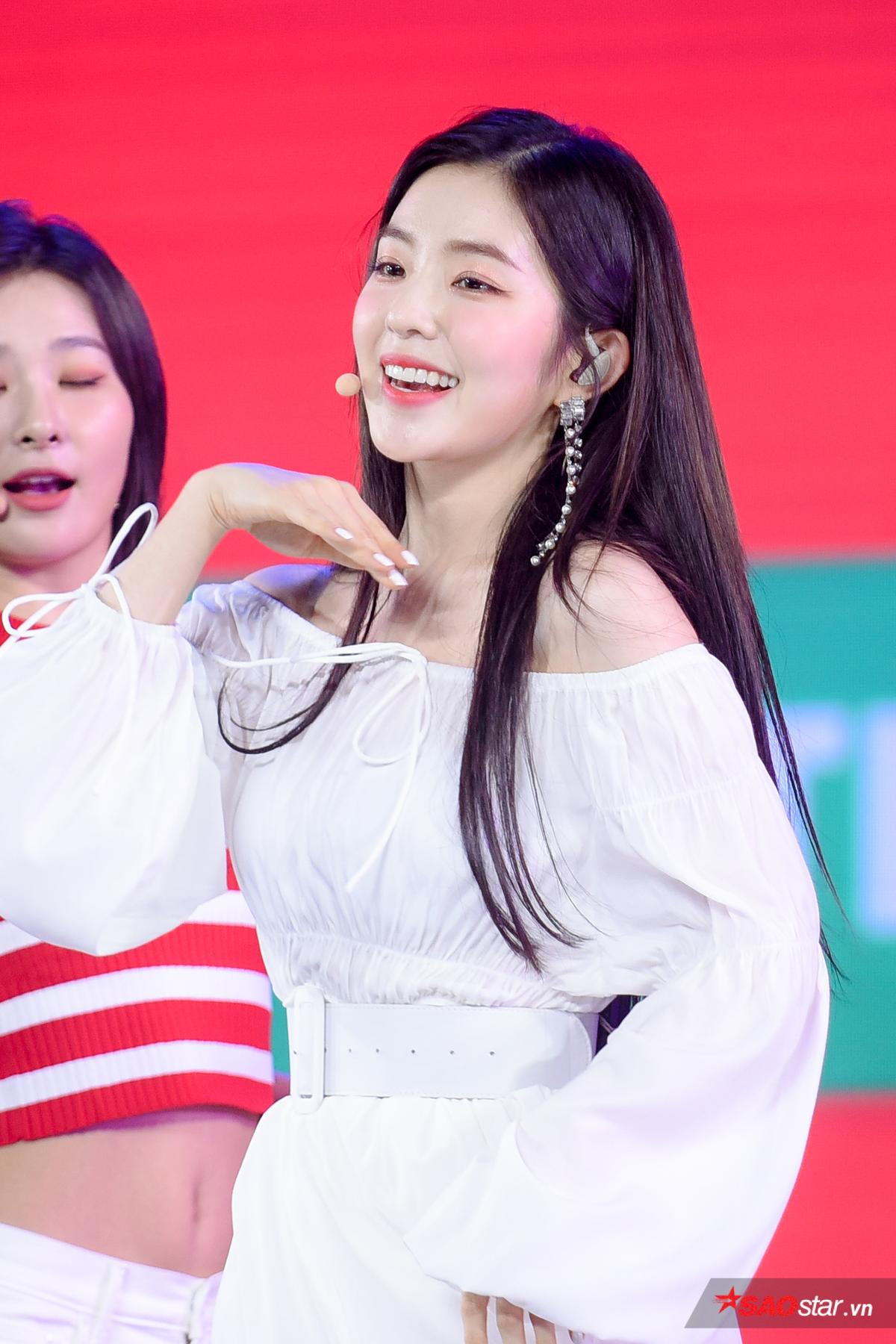 1001 khoảnh khắc Irene (Red Velvet) tại Việt Nam: Nhan sắc đỉnh cao xứng danh visual 'vô thực' Ảnh 15