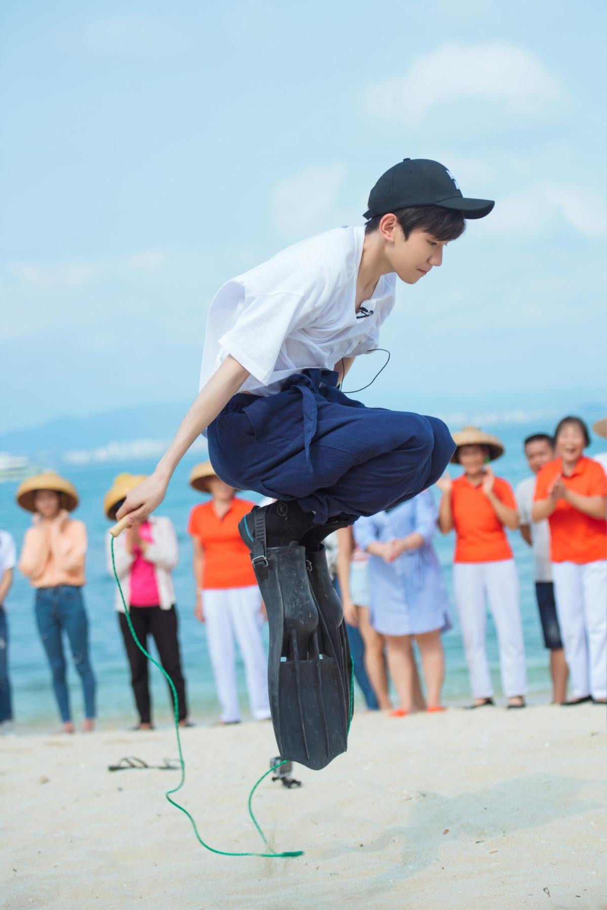 Chỉ cần cười, Vương Nguyên - Dịch Dương Thiên Tỉ cũng đủ khiến fan phải 'loạn nhịp' Ảnh 2