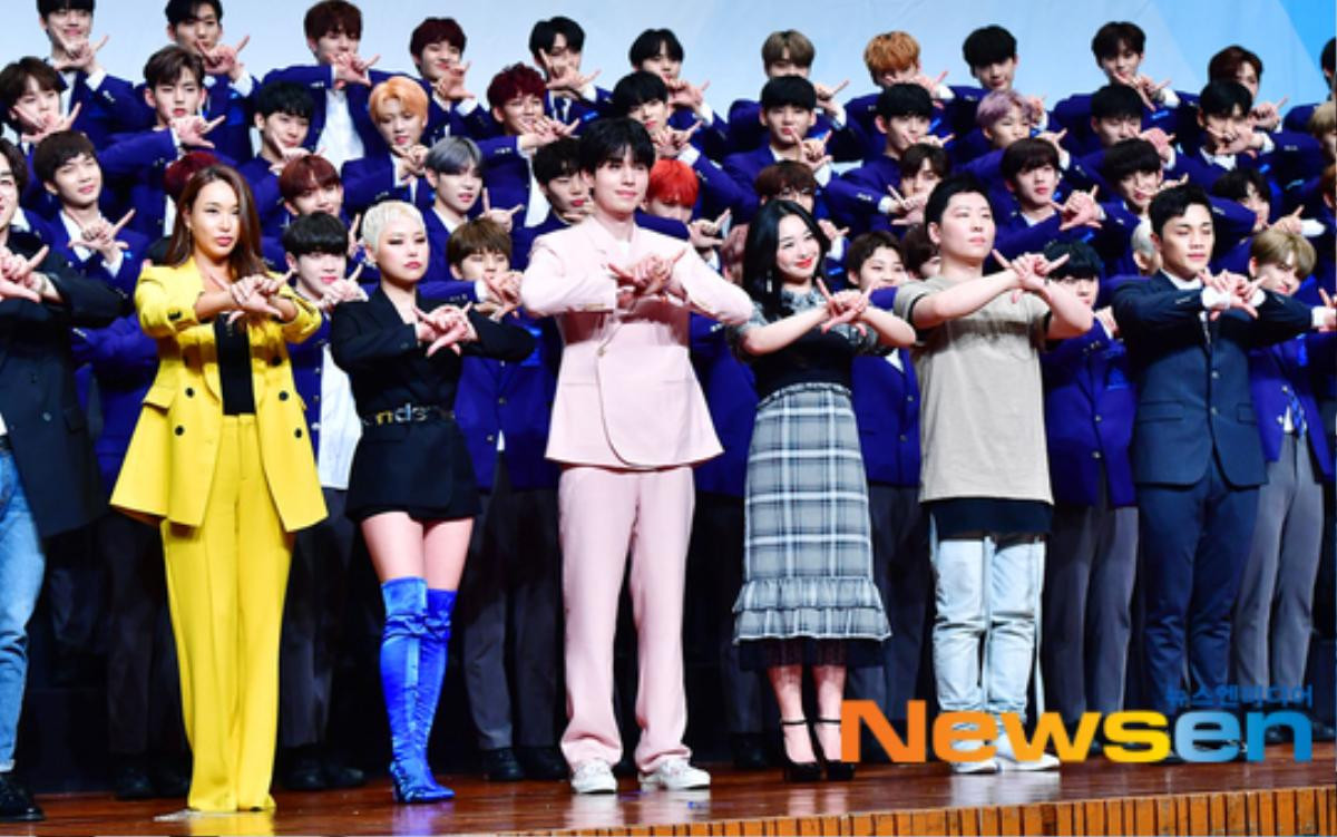 Lee Dong Wook nhận đóng phim cùng Im Siwan, tỏa sáng tại họp báo 'Produce X 101' Ảnh 3