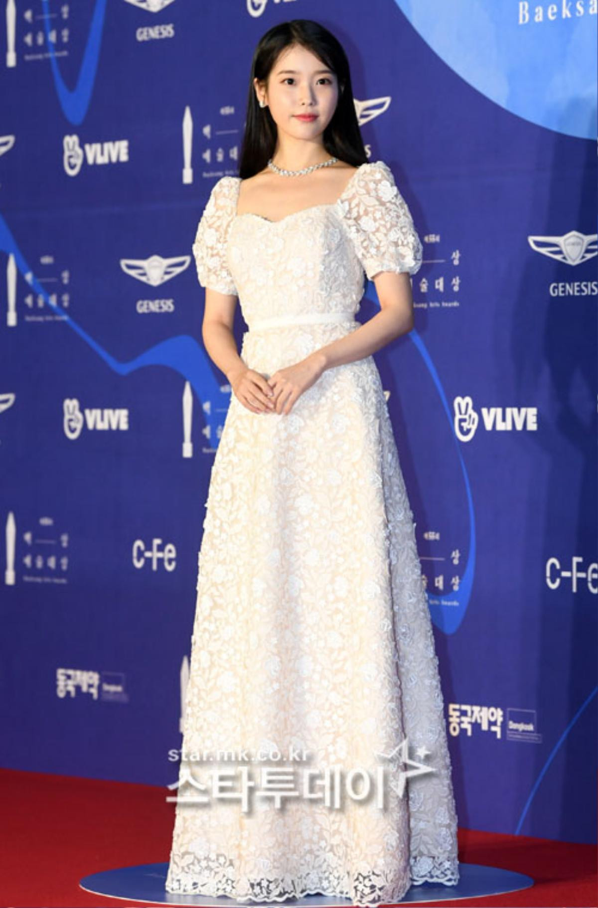 Thảm đỏ 'Baeksang 2019': Suzy đọ sắc cùng IU, tỏa sáng bên Park Bo Gum - Jang Ki Yong Ảnh 15