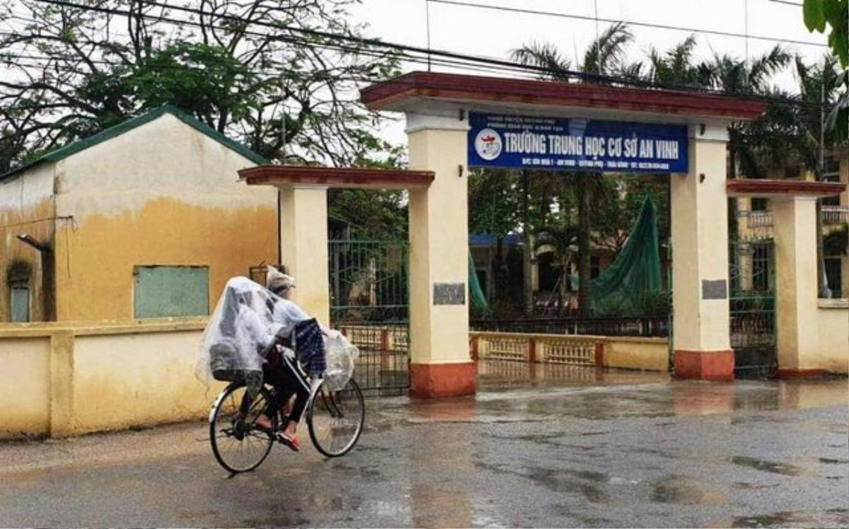 Học sinh phải đi học bù vào đúng dịp nghỉ lễ Ảnh 1