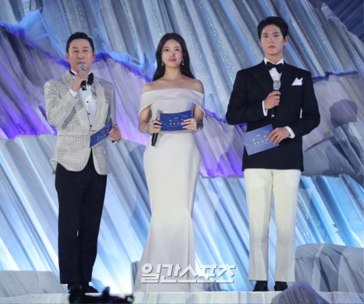 Khoảnh khắc đẹp của Han Ji Min - Hyun Bin, Park Bo Gum - Suzy tại 'Baeksang 2019' Ảnh 15