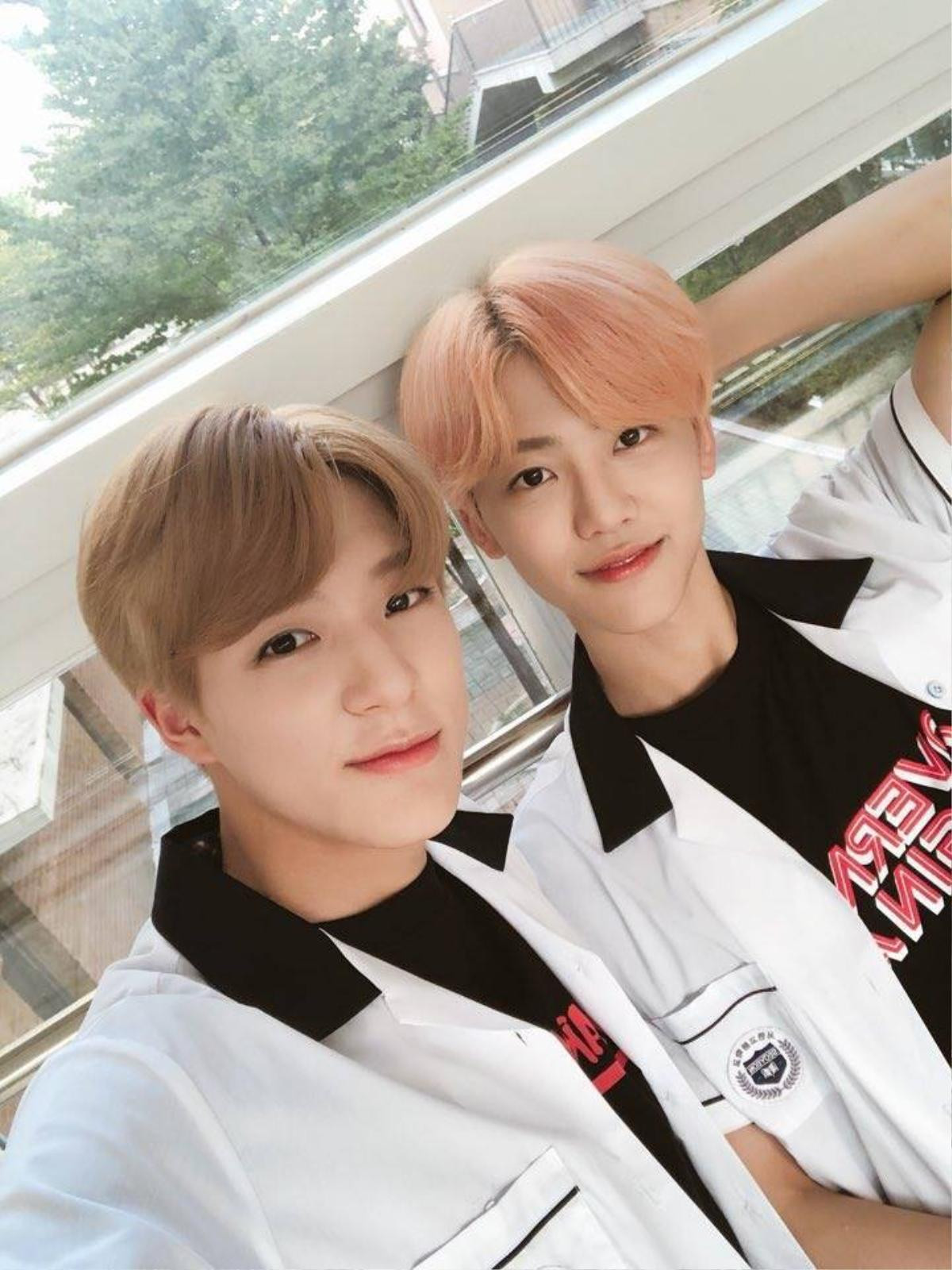 Từ bé bi còi cọc trở thành idol ‘cao to trắng thơm’, từ bao giờ mà Jeno (NCT Dream) lớn phổng lên thế này? Ảnh 23