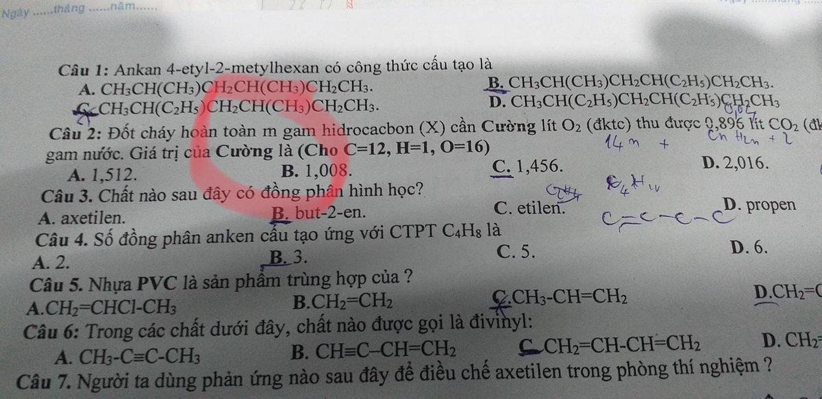 Thầy giáo lồng ghép thông điệp bất ngờ vào bài kiểm tra khiến nhiều học sinh 'ngã ngửa' Ảnh 3