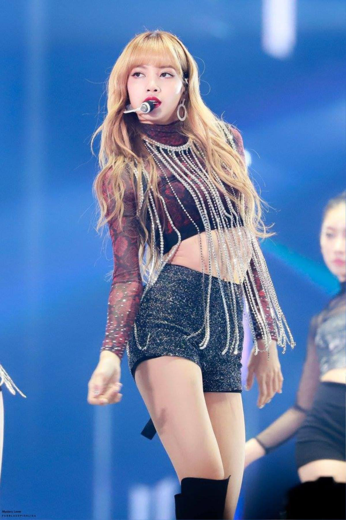 Mặc đồ giống búp bê sống Lisa (Blackpink), Bảo Anh nhận cái kết ngọt hơn kẹo Ảnh 2