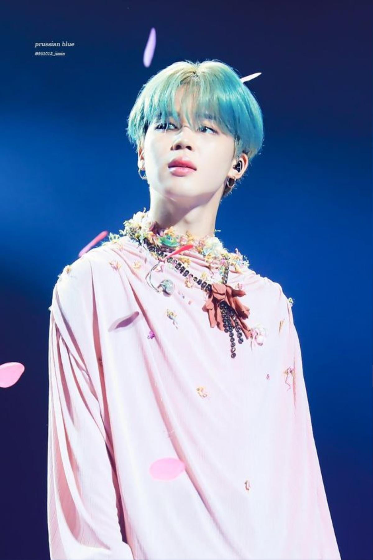 Những màu tóc lòe loẹt gây tranh cãi của Jimin (BTS) đến fan ruột cũng lắc đầu Ảnh 13