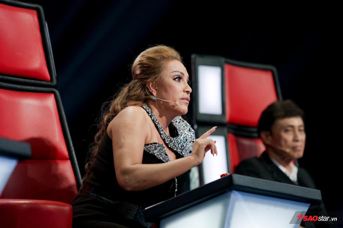 Lâm Bảo Ngọc khiến 4 HLV The Voice 2019 phát cuồng nhấn SWITCH, Tuấn Hưng loại Juky San? Ảnh 9