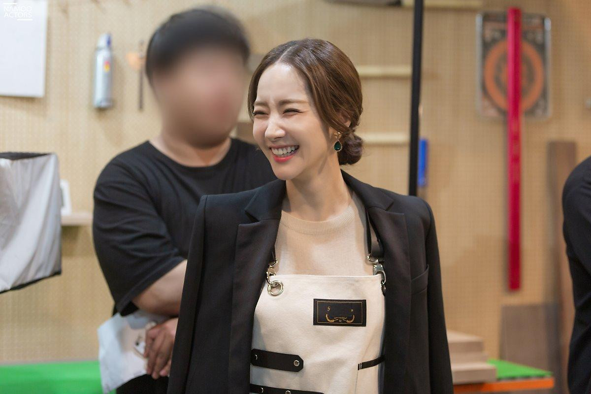 'Bí mật nàng fangirl': Park Min Young chuẩn nữ thần, đẹp mọi khoảnh khắc bên Kim Jae Wook Ảnh 16