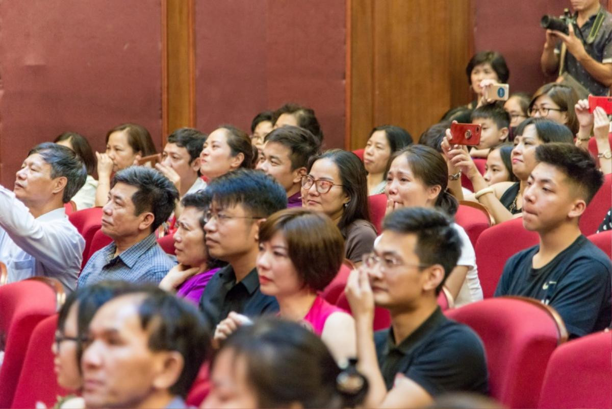 Nghệ sĩ Xuân Bắc: 'Chỉ vì 6 chai bia trong lúc vui mà bỏ lại 5 đứa trẻ bơ vơ, nỗi đau có đáng không' Ảnh 1