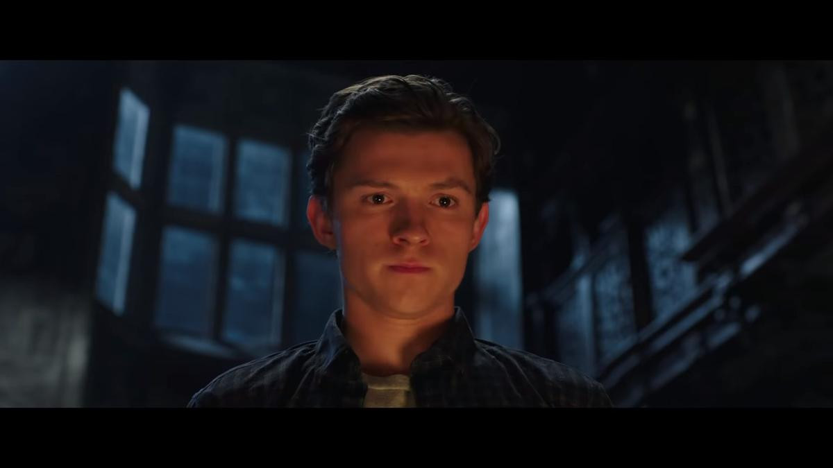 Xem trailer 'Far From Home', dân mạng phát hiện Spider-Man đeo kính của Iron Man, MJ biết thân phận của Peter Parker Ảnh 5