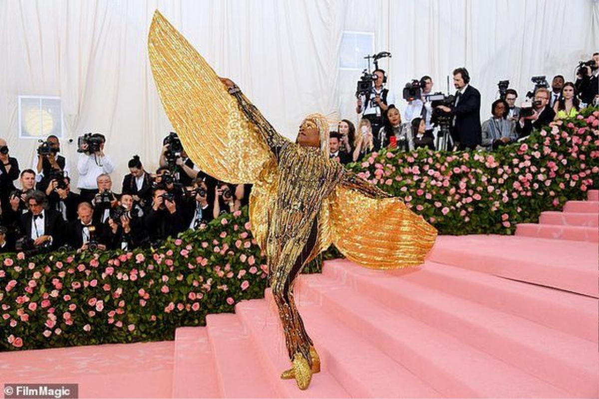 Met Gala 2019: Billy Porter chiếm sạch spotlight khi hóa nữ hoàng Cleopatra khiến fan nháo nhào Ảnh 6