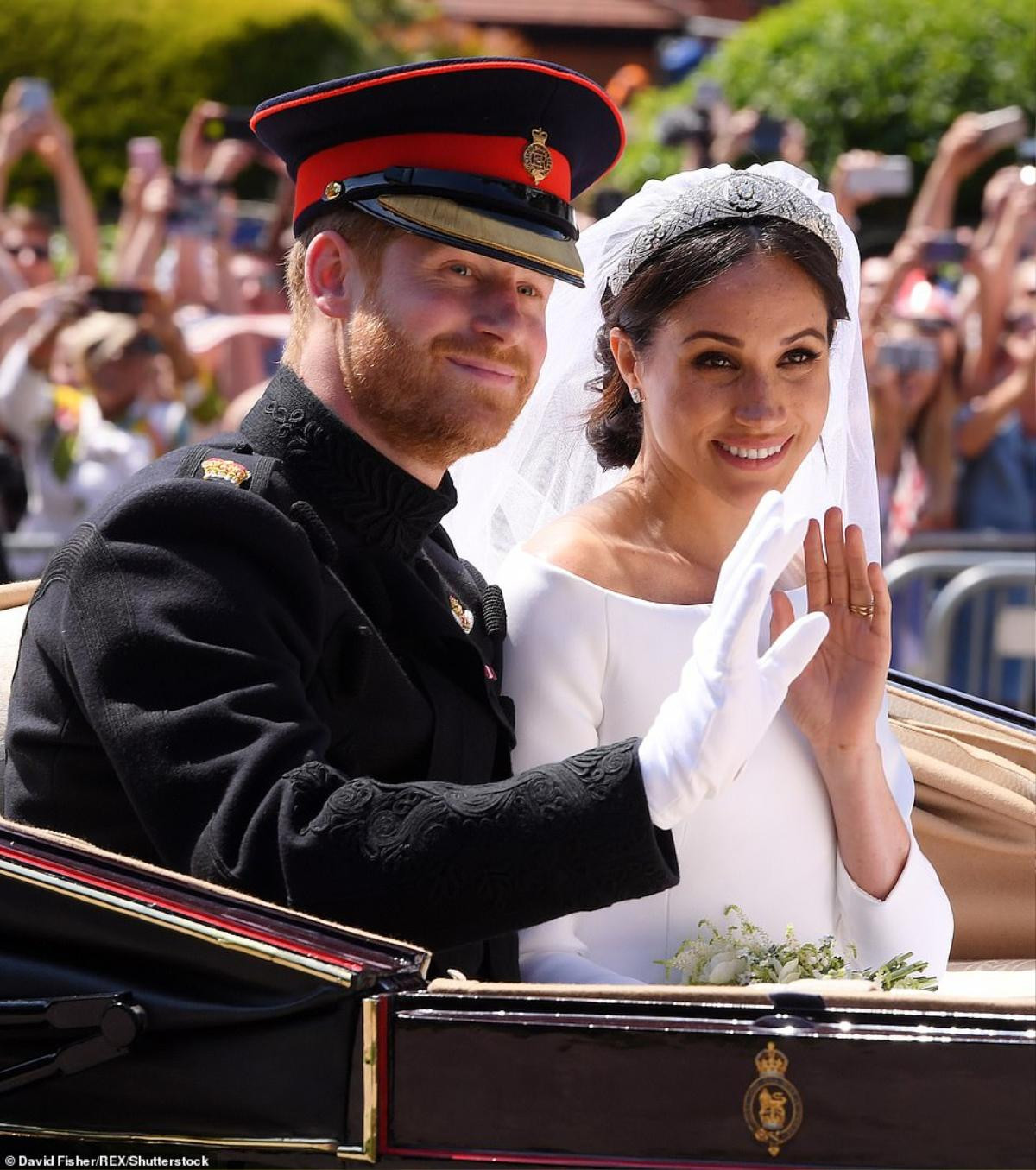 Chuyện tình Harry-Meghan: Từ cơn lốc tình yêu xuyên Đại Tây Dương đến 'trái ngọt' là một 'hoàng tử nhí' Ảnh 10