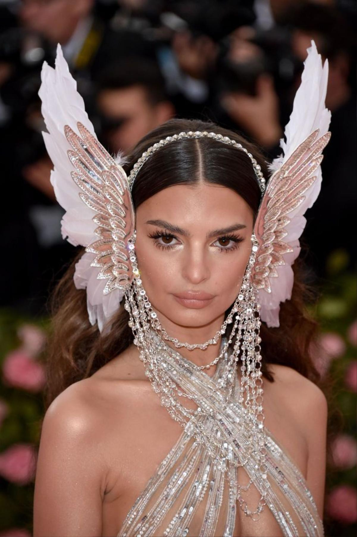 Ngây dại thẫn thờ vì những kiểu tóc và make up ấn tượng nhất Met Gala 2019 Ảnh 9