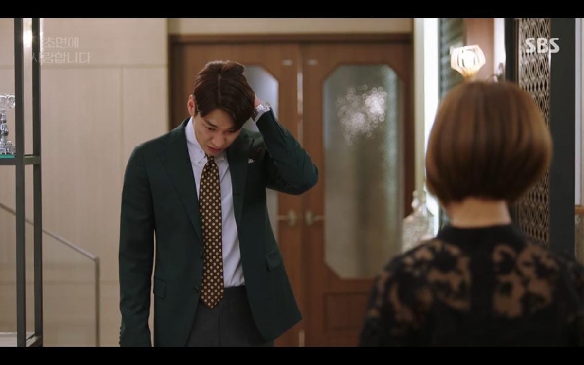 'The Secret Life of My Secretary' tập 1-2: Kim Young Kwang gặp tai nạn mất thị lực, điên cuồng theo đuổi Jin Ki Joo Ảnh 27