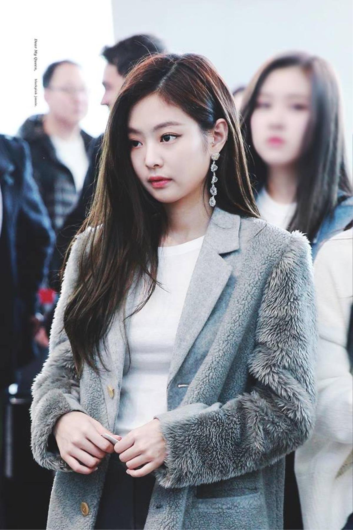 'Động chạm' đến Jennie (BLACKPINK), nam diễn viên Hàn Quốc nhận cái kết 'đắng' từ netizen Ảnh 2