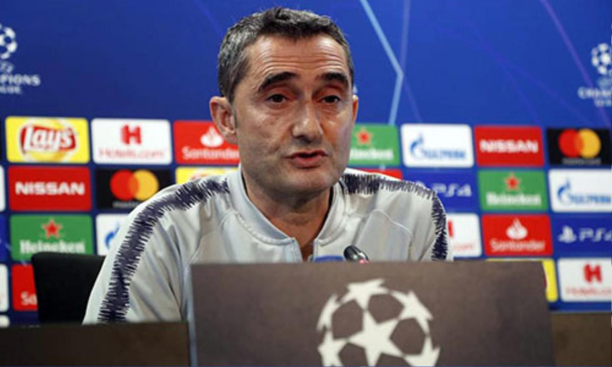 HLV Valverde lo ngại Liverpool sẽ giống As Roma đánh bại Barca Ảnh 1