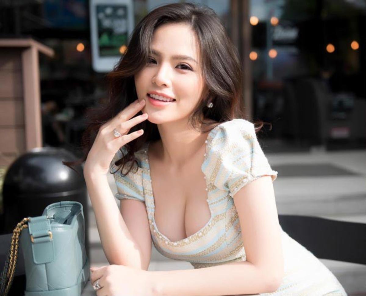 Tuyên bố tự kiếm ra tiền và không nghĩ đến chuyện đánh đổi, 'hot girl Mì Gõ' thực sự giàu có đến mức nào? Ảnh 3