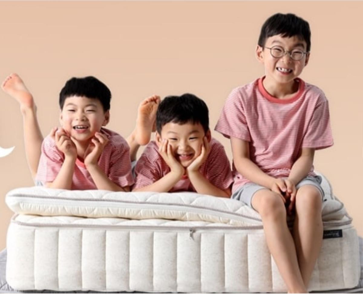 Daehan Minguk Manse tỏ lòng biến ơn, tự làm thiệp tặng Song Il Gook trong Ngày cha mẹ Ảnh 5