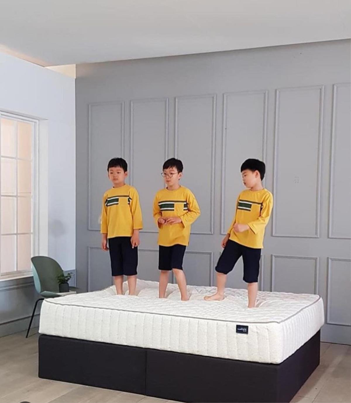 Daehan Minguk Manse tỏ lòng biến ơn, tự làm thiệp tặng Song Il Gook trong Ngày cha mẹ Ảnh 11