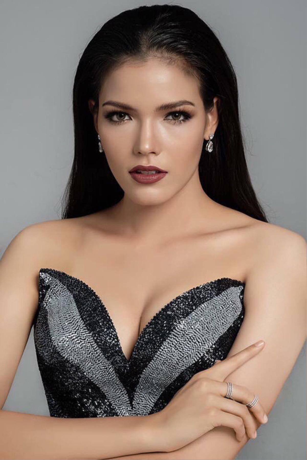 Từng đánh bại Việt Nam, cô gái lai này đang lăm le muốn 'đối đầu' Hoàng Thùy ở Miss Universe 2019 Ảnh 1