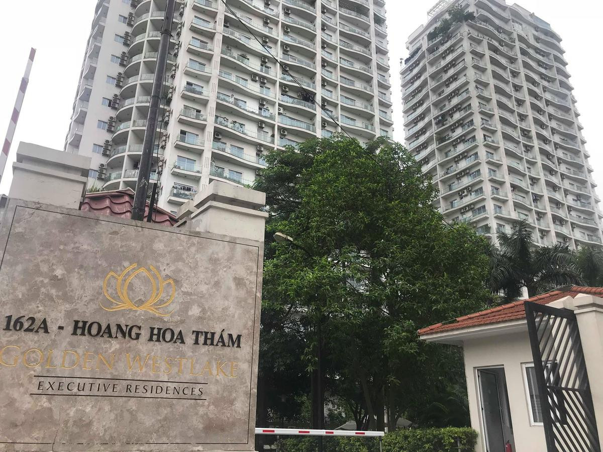 Công an phong tỏa chung cư Golden WestLake để tiếp tục khám xét nhà của lãnh đạo Nhật Cường mobile Ảnh 1