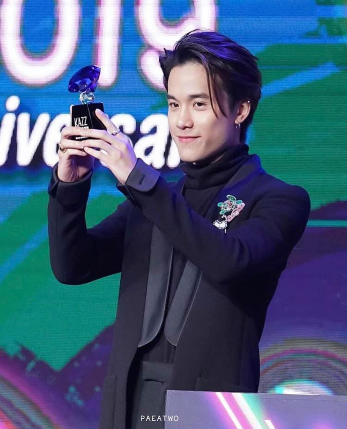 Dàn sao Thái Lan đọ sắc tại thảm đỏ Kazz Awards 2019, ai là người vinh dự được mang cúp về nhà? Ảnh 24