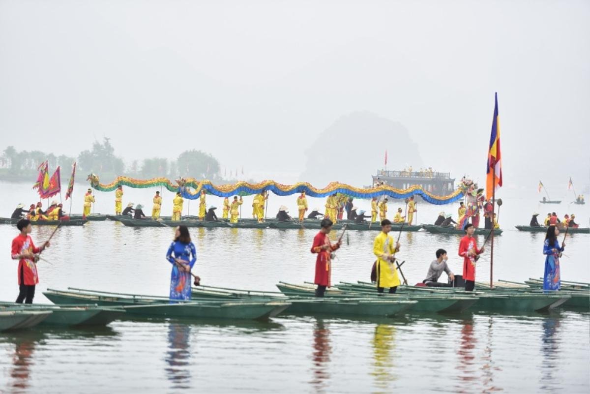 Cận cảnh lễ tắm phật, thả chim bồ câu trong ngày Đại lễ Phật đản Vesak 2019 Ảnh 3