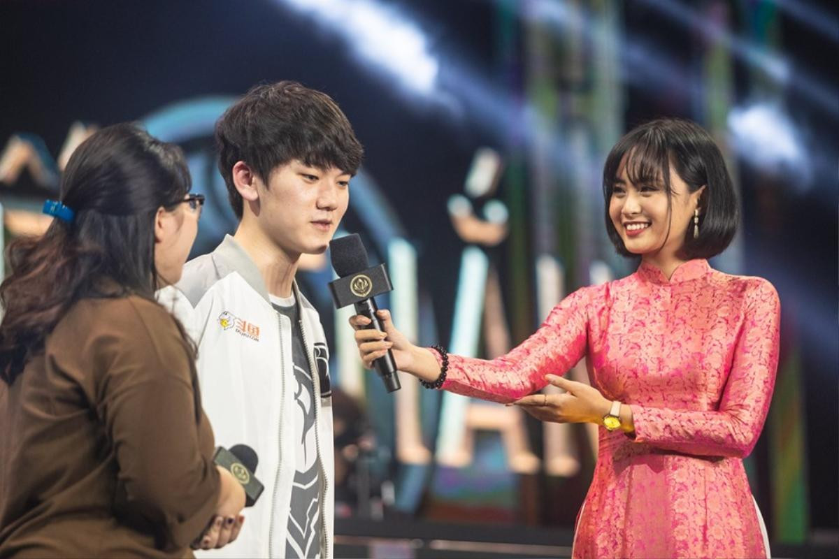 LMHT: Minh Nghi, cô MC 'xinh hết phần người khác' ở MSI 2019 là ai? Ảnh 7