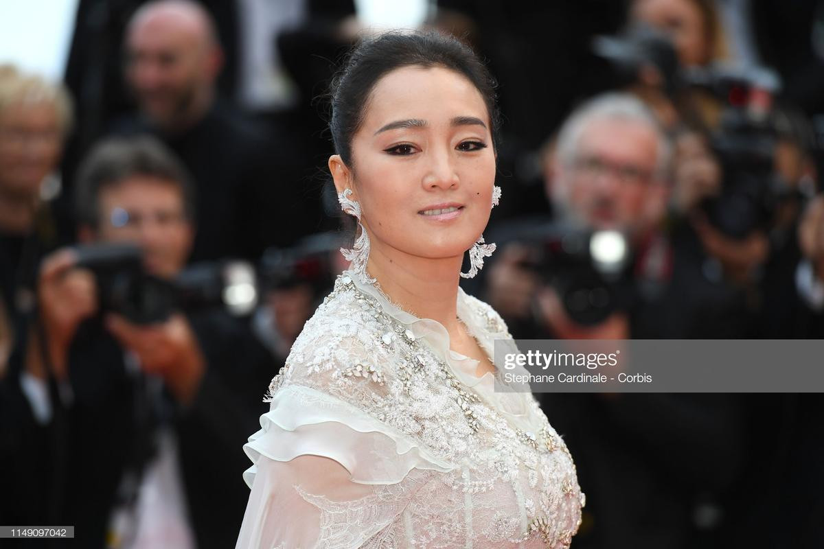 Thảm đỏ 'Cannes 2019' ngày 1: Củng Lợi kém sắc, Chompoo Araya thần thái cùng Jessica sang chảnh Ảnh 7