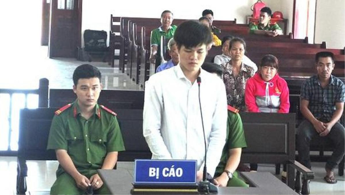 Bực tức vì bị nói 'cha mẹ không biết dạy con', nam thanh niên cầm dao đâm hàng xóm tử vong Ảnh 1