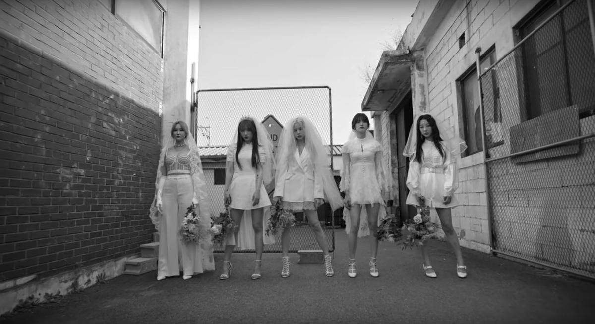 EXID chính thức trở lại với 'ME&YOU': MV cuối cùng dưới trướng Banana Culture không thể 'chất' hơn Ảnh 10