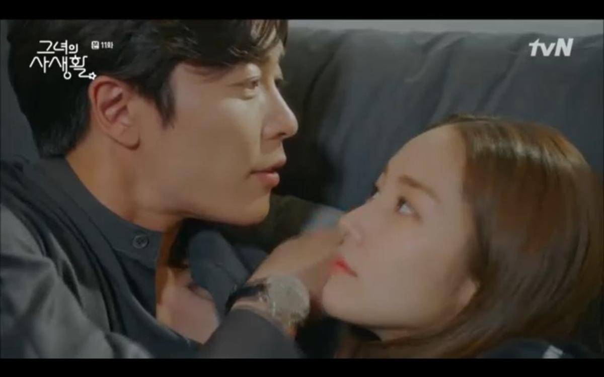 'Bí mật nàng Fangirl' tập 11: Kim Jae Wook dùng mỹ nam kế gạ gẫm Park Min Young cùng lên giường Ảnh 12