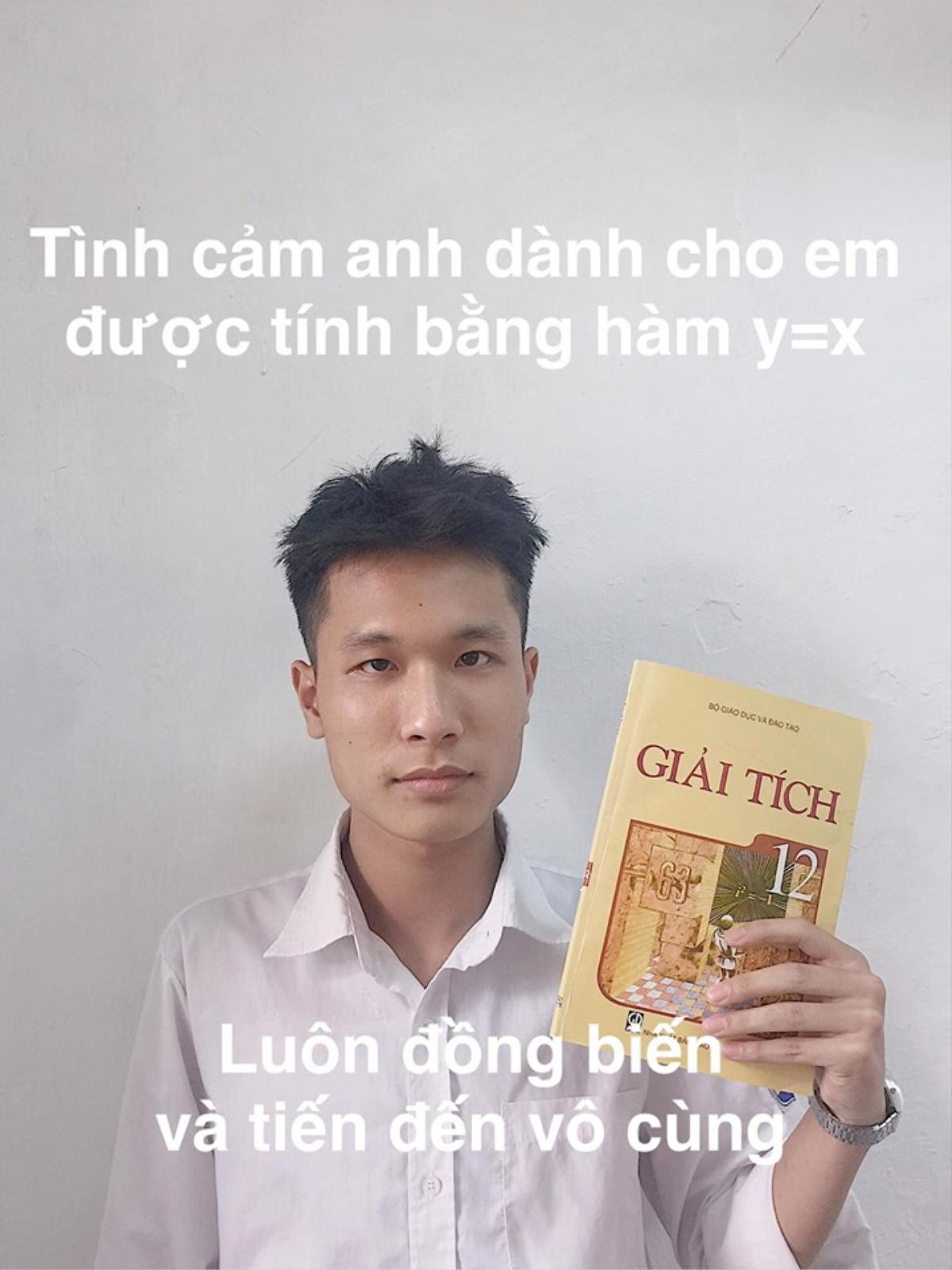 Cuối năm đến lớp, nam thanh niên 'thả thính' cực chất với sách giáo khoa làm nhiều bạn nữ đổ 'rầm rầm' Ảnh 1